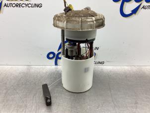 Gebruikte Benzinepomp Fiat Panda (169) 1.2, Classic Prijs € 34,00 Margeregeling aangeboden door Gebr Opdam B.V.