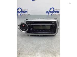 Gebruikte Radio CD Speler Toyota Yaris III (P13) 1.0 12V VVT-i Prijs € 90,00 Margeregeling aangeboden door Gebr Opdam B.V.