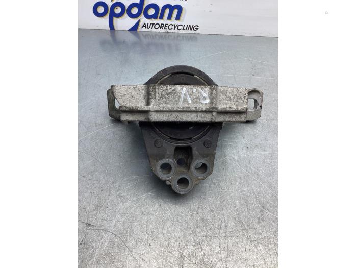 Gebruikte Motorrubber Ford C-Max (DXA) 1.5 TDCi 120 16V Prijs € 34,00 Margeregeling aangeboden door Gebr Opdam B.V.