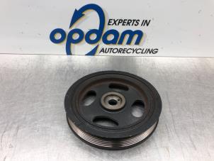 Gebruikte Krukas Poelie Mitsubishi Space Star (A0) 1.0 12V Prijs € 30,00 Margeregeling aangeboden door Gebr Opdam B.V.