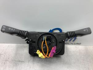 Gebruikte Combischakelaar Stuurkolom Opel Astra H (L48) 1.4 16V Twinport Prijs € 64,00 Margeregeling aangeboden door Gebr Opdam B.V.