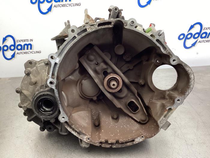 Gebruikte Versnellingsbak Smart Forfour (454) 1.5 16V Prijs € 234,00 Margeregeling aangeboden door Gebr Opdam B.V.