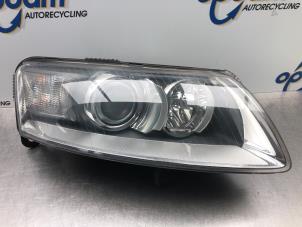 Gebruikte Rechter Koplamp Audi A6 (C6) 2.4 V6 24V Prijs € 212,00 Margeregeling aangeboden door Gebr Opdam B.V.