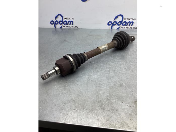 Gebruikte Steekas links-voor Peugeot 207 SW (WE/WU) 1.6 HDi Prijs € 26,00 Margeregeling aangeboden door Gebr Opdam B.V.