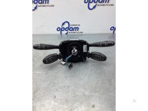 Gebruikte Combischakelaar Stuurkolom Peugeot 207 SW (WE/WU) 1.6 HDi Prijs € 85,00 Margeregeling aangeboden door Gebr Opdam B.V.