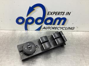 Gebruikte Ruit schakelaar elektrisch Ford Focus 2 1.6 TDCi 16V 90 Prijs € 42,00 Margeregeling aangeboden door Gebr Opdam B.V.