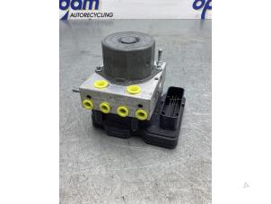 Gebruikte ABS Pomp Mercedes B (W246) 2.1 B-220 CDI BlueEFFICIENCY, B-220d 16V Prijs € 170,00 Margeregeling aangeboden door Gebr Opdam B.V.