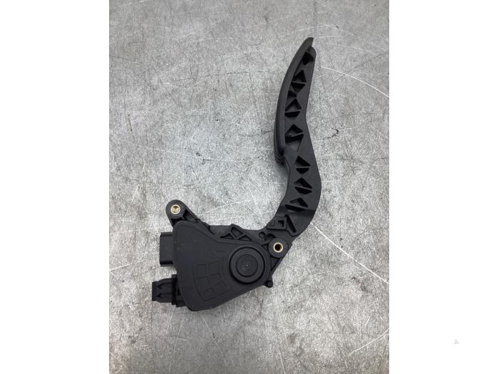 Gaspedaalpositie Sensor van een Renault Megane III Grandtour (KZ) 1.2 16V TCE 130 2014