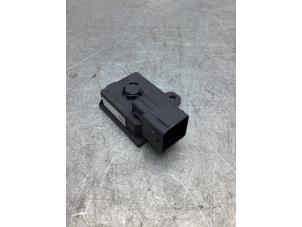 Gebruikte Start/Stop computer Peugeot 208 I (CA/CC/CK/CL) 1.2 Vti 12V PureTech 82 Prijs € 42,00 Margeregeling aangeboden door Gebr Opdam B.V.