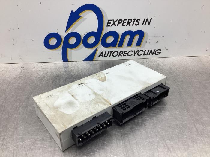 Gebruikte Module Bodycontrol BMW 3 serie (E46/4) 320i 24V Prijs € 85,00 Margeregeling aangeboden door Gebr Opdam B.V.