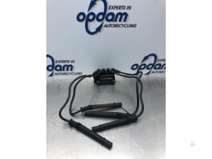 Gebruikte Bobine Renault Clio III (BR/CR) 1.2 16V 75 Prijs € 40,00 Margeregeling aangeboden door Gebr Opdam B.V.