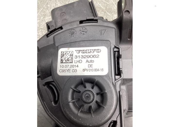 Gaspedaalpositie Sensor van een Volvo V60 I (FW/GW) 1.6 T3 16V 2014
