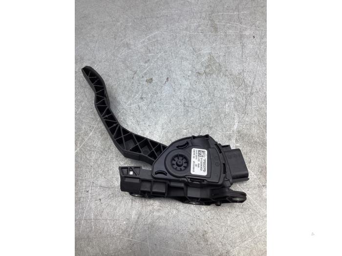Gaspedaalpositie Sensor van een Volvo V60 I (FW/GW) 1.6 T3 16V 2014