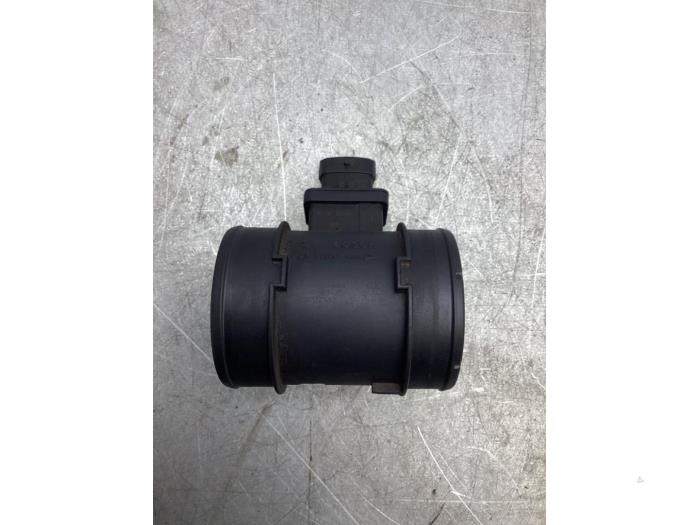 Luchthoeveelheidsmeter van een Fiat Punto II (188) 1.3 JTD Multijet 16V 2011