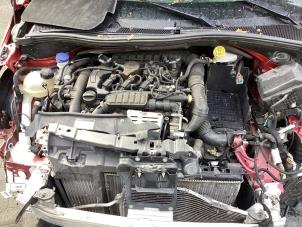 Gebruikte Automaatbak Peugeot 2008 (CU) 1.2 12V e-THP PureTech 110 Prijs € 638,00 Margeregeling aangeboden door Gebr Opdam B.V.