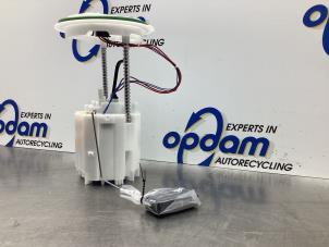 Nieuwe Benzinepomp Mercedes ML-Klasse Prijs € 120,94 Inclusief btw aangeboden door Gebr Opdam B.V.