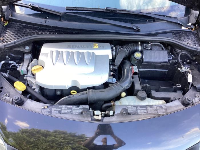 Gebruikte Motor Renault Clio III (BR/CR) 2.0 16V Prijs € 850,00 Margeregeling aangeboden door Gebr Opdam B.V.