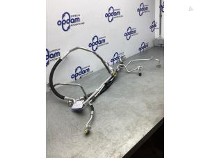 Gebruikte Airco Leiding BMW 5 serie Touring (F11) 520i 16V Prijs € 128,00 Margeregeling aangeboden door Gebr Opdam B.V.