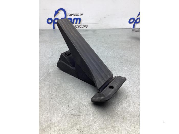 Gebruikte Gaspedaalpositie Sensor BMW 5 serie Touring (F11) 520i 16V Prijs € 26,00 Margeregeling aangeboden door Gebr Opdam B.V.