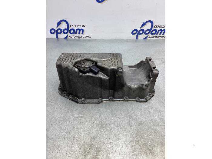 Gebruikte Carterpan Volkswagen Golf V (1K1) 1.4 FSI 16V Prijs € 42,00 Margeregeling aangeboden door Gebr Opdam B.V.