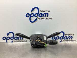 Gebruikte Combischakelaar Stuurkolom Peugeot 207/207+ (WA/WC/WM) 1.6 16V Prijs € 64,00 Margeregeling aangeboden door Gebr Opdam B.V.