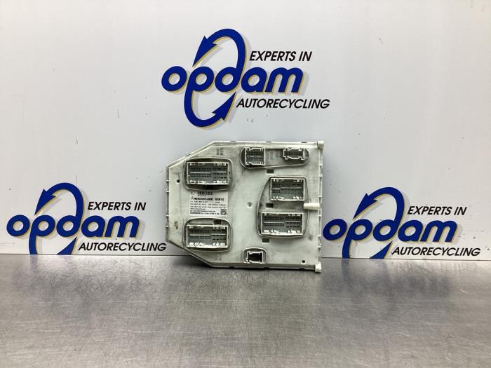 Gebruikte Bodycontrol Module Mercedes Sprinter 5t (907.6) 516 CDI 2.1 D RWD Prijs € 283,14 Inclusief btw aangeboden door Gebr Opdam B.V.