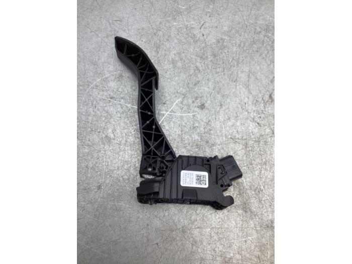 Gebruikte Sensor Gaspedaalpositie Volkswagen Tiguan (AD1) 2.0 TDI 16V BlueMotion Technology SCR Prijs € 17,00 Margeregeling aangeboden door Gebr Opdam B.V.