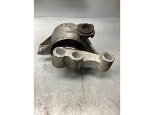 Gebruikte Motorrubber Fiat Doblo Cargo (263) 1.6 D Multijet Prijs € 26,00 Margeregeling aangeboden door Gebr Opdam B.V.