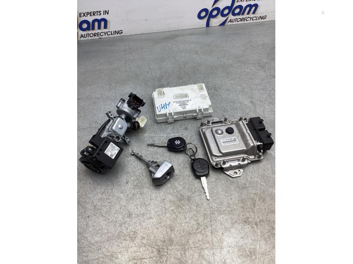 Gebruikte Contactslot + computer Suzuki Splash 1.0 12V Prijs € 136,00 Margeregeling aangeboden door Gebr Opdam B.V.
