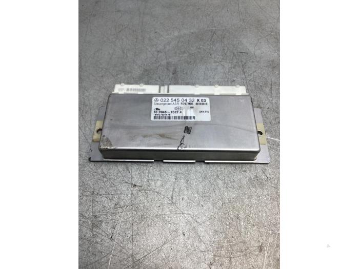 Gebruikte ASR computer Mercedes SLK (R170) 2.3 230 K 16V Prijs € 64,00 Margeregeling aangeboden door Gebr Opdam B.V.