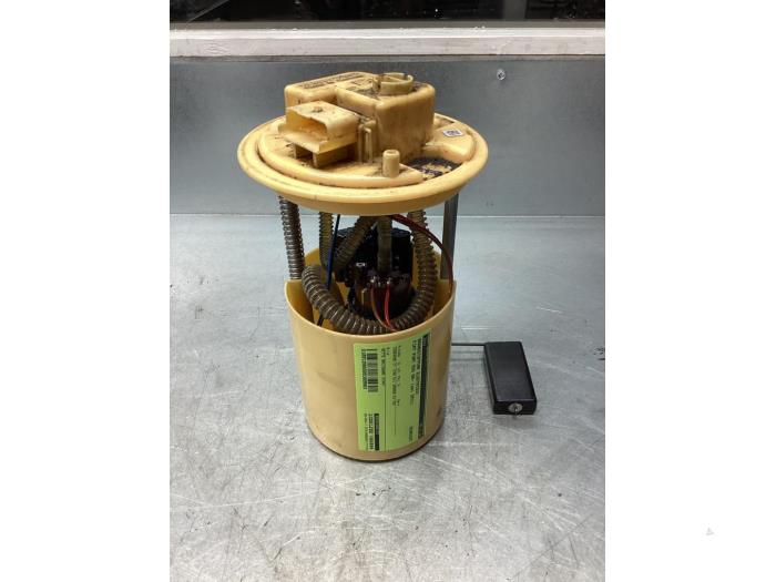 Gebruikte Tank element Pomp Fiat Punto Evo (199) 1.3 JTD Multijet 85 16V Euro 5 Prijs € 38,00 Margeregeling aangeboden door Gebr Opdam B.V.