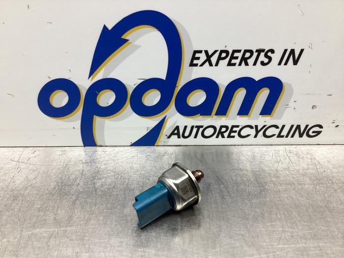 Brandstofdruk sensor van een Nissan Qashqai (J11) 1.2 DIG-T 16V 2016