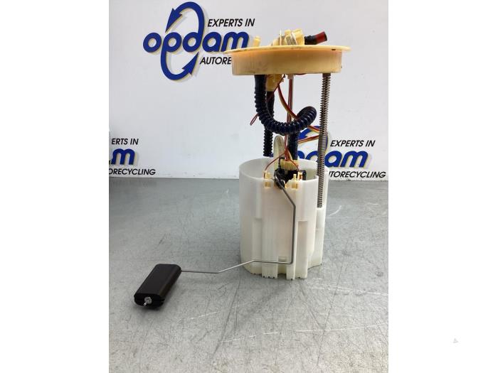 Gebruikte Tank element Pomp Ford Transit Connect (PJ2) 1.5 EcoBlue Prijs € 85,00 Margeregeling aangeboden door Gebr Opdam B.V.