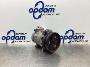 Gebruikte Aircopomp Renault Clio II (BB/CB) 1.4 16V Prijs € 42,00 Margeregeling aangeboden door Gebr Opdam B.V.