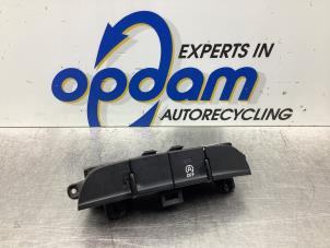 Gebruikte Start/Stop schakelaar Kia Picanto (JA) 1.0 12V Prijs € 30,00 Margeregeling aangeboden door Gebr Opdam B.V.