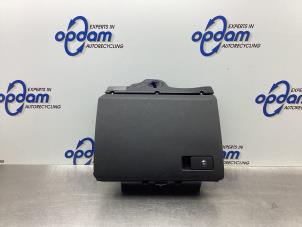 Gebruikte Dashboardkastje Volkswagen Passat Variant (3C5) 1.4 TSI 16V Prijs € 51,00 Margeregeling aangeboden door Gebr Opdam B.V.