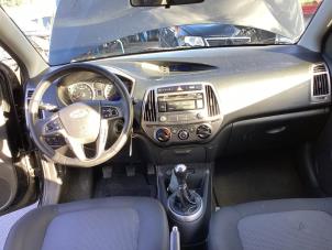 Gebruikte Airbag Set + Module Hyundai i20 1.2i 16V Prijs € 350,00 Margeregeling aangeboden door Gebr Opdam B.V.