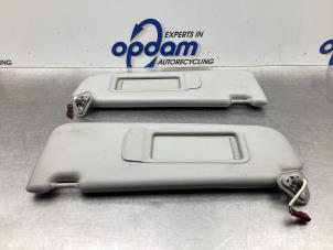 Gebruikte Zonneklep BMW 3 serie (E90) 318i 16V Prijs € 34,00 Margeregeling aangeboden door Gebr Opdam B.V.