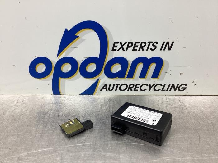 Gebruikte Regensensor BMW 3 serie (E90) 318i 16V Prijs € 26,00 Margeregeling aangeboden door Gebr Opdam B.V.