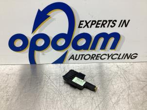 Gebruikte Luchtkwaliteit sensor Volkswagen Polo V (6R) 1.2 TDI 12V BlueMotion Prijs € 21,00 Margeregeling aangeboden door Gebr Opdam B.V.