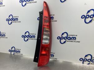 Gebruikte Achterlicht rechts Mitsubishi Colt (Z2/Z3) 1.5 DI-D 12V HP Prijs € 34,00 Margeregeling aangeboden door Gebr Opdam B.V.