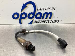 Gebruikte Lambda Sonde Renault Scénic III (JZ) 1.4 16V TCe 130 Prijs € 42,00 Margeregeling aangeboden door Gebr Opdam B.V.