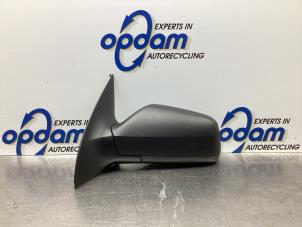 Gebruikte Spiegel Buiten links Opel Astra G Caravan (F35) 1.6 16V Prijs € 30,00 Margeregeling aangeboden door Gebr Opdam B.V.