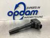 Bobine van een Dacia Logan MCV II/Sandero Wagon (7S), 2013 0.9 TCE 12V, Combi/o, Benzine, 898cc, 66kW (90pk), FWD, H4B400; H4BA4; H4B408; H4BB4; H4B412, 2013-02 2015