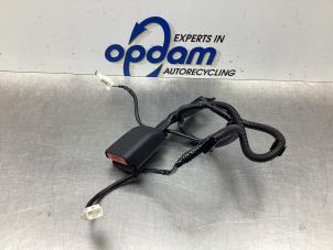 Gebruikte Veiligheidsgordel Insteek rechts-voor Toyota Verso S 1.33 16V Dual VVT-I Prijs € 34,00 Margeregeling aangeboden door Gebr Opdam B.V.