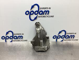 Gebruikte Motorrubber Mercedes Sprinter 5t (907.6) 516 CDI 2.1 D RWD Prijs € 66,55 Inclusief btw aangeboden door Gebr Opdam B.V.