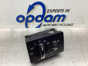 Gebruikte Licht Schakelaar Ford Focus 2 2.0 16V Prijs € 42,00 Margeregeling aangeboden door Gebr Opdam B.V.