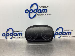 Gebruikte Kilometerteller KM BMW 3 serie Touring (E91) 318i 16V Prijs € 128,00 Margeregeling aangeboden door Gebr Opdam B.V.