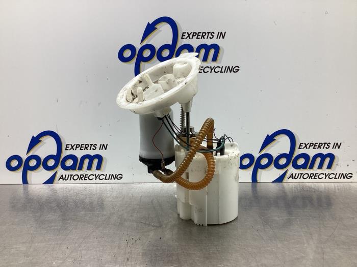 Gebruikte Benzinepomp BMW 3 serie (F30) 320i 1.6 16V EfficientDynamicsEdition Prijs € 106,00 Margeregeling aangeboden door Gebr Opdam B.V.