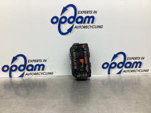 Gebruikte Zekeringkast BMW 3 serie (F30) 320i 1.6 16V EfficientDynamicsEdition Prijs € 42,00 Margeregeling aangeboden door Gebr Opdam B.V.